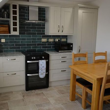 Field View Villa Braunston  Bagian luar foto