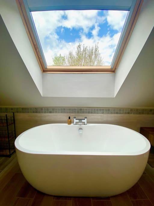 Field View Villa Braunston  Bagian luar foto